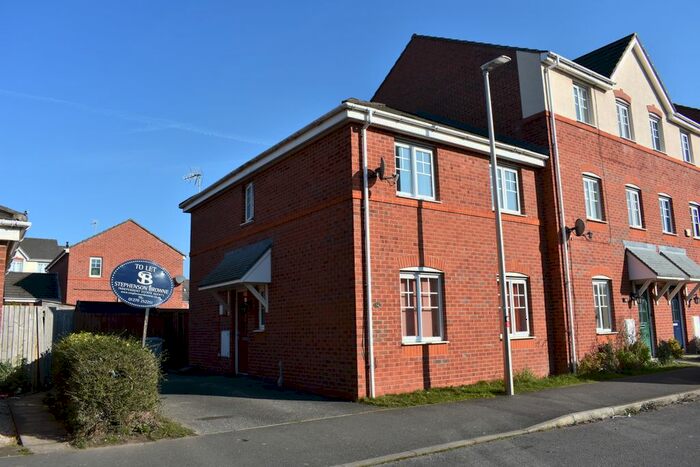 3 Bedroom Semi-Detached House To Rent In Bateman Close, The Sidings, CW1