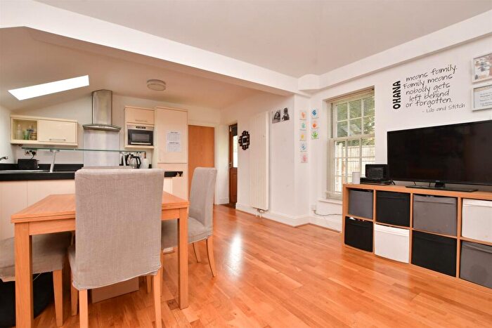 1 Bedroom Detached Bungalow For Sale In Church Street, Epsom, Surrey, KT17