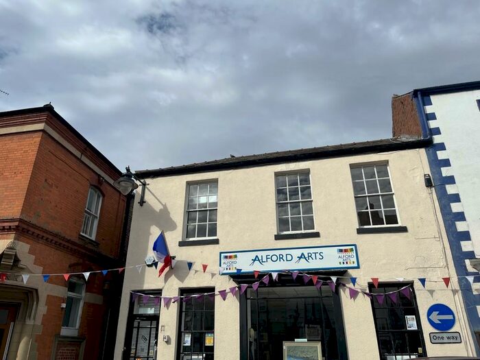 2 Bedroom Flat To Rent In Market Place, Alford, LN13