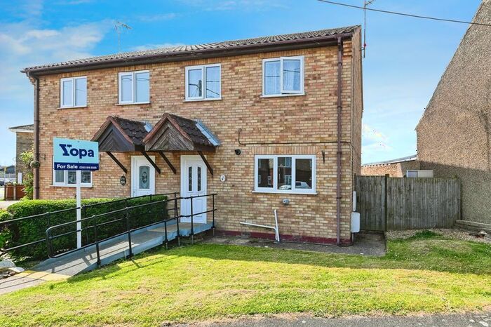 2 Bedroom Semi-Detached House For Sale In Gaultree Square, Emneth, Wisbech, PE14