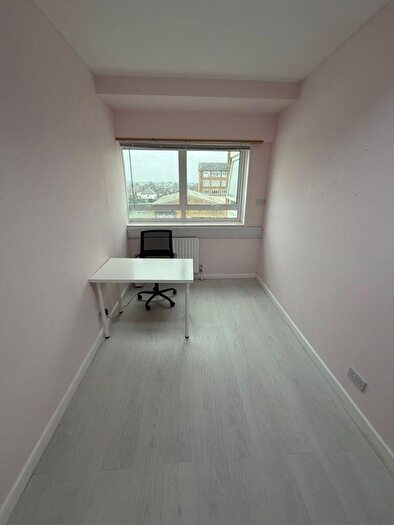Office To Rent In Hook Road, Surbiton, KT6
