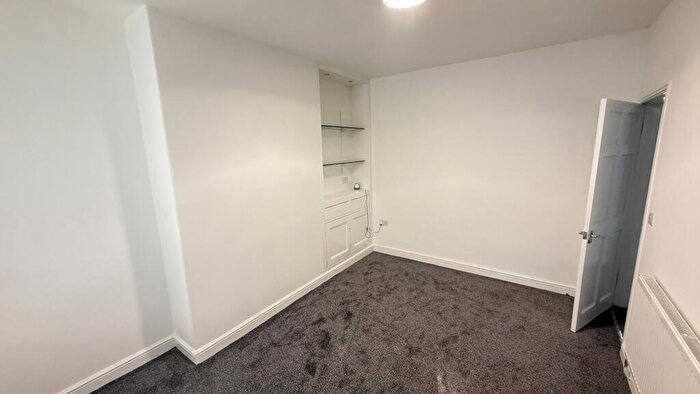 2 Bedroom Terraced House To Rent In Carlton Road, Doncaster, DN1