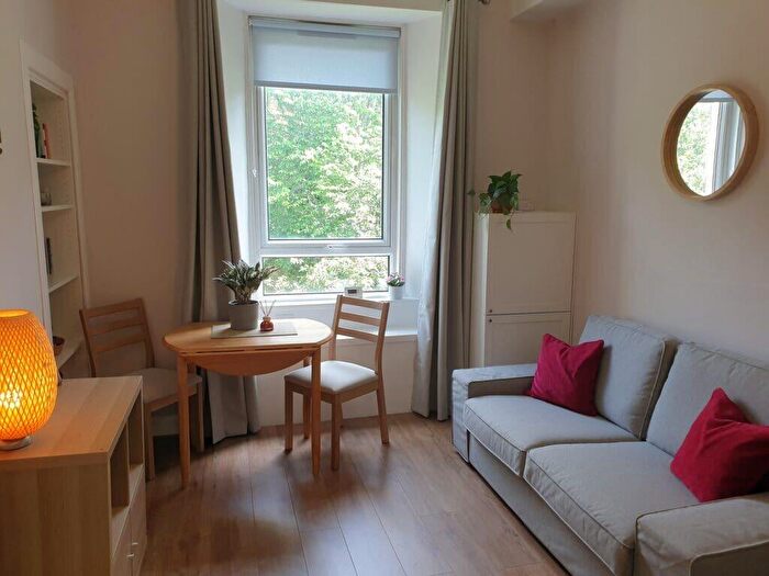 1 Bedroom Flat To Rent In T Wardlaw Place, Edinburgh, EH11