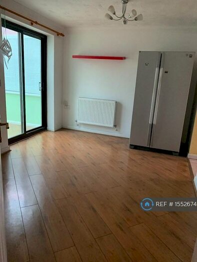 4 Bedroom End Of Terrace House To Rent In Abbotsbury, Westcroft, Milton Keynes, MK4