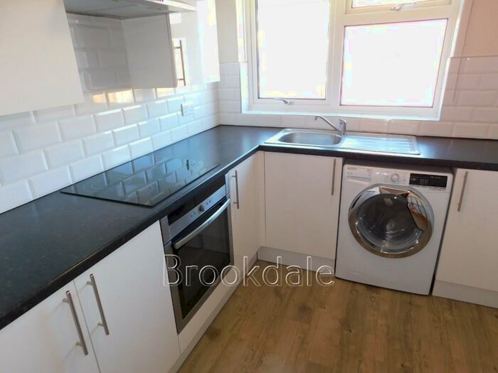 1 Bedroom Flat To Rent In Watt Close, Peterborough, Cambridgeshire, PE4