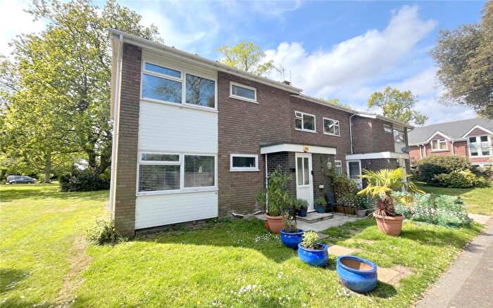 2 Bedroom Apartment For Sale In Hoburne Gardens, Highcliffe, Christchurch, Dorset, BH23
