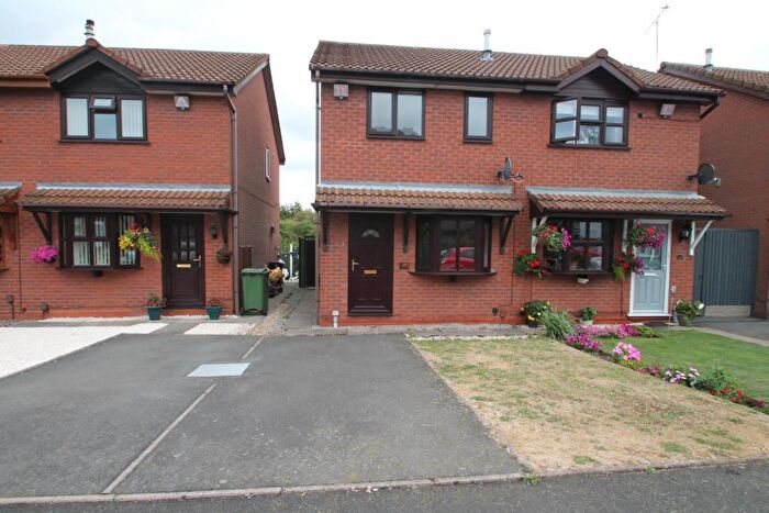2 Bedroom Semi-Detached House To Rent In Round Street, Netherton, Dudley, West Midlands, DY2