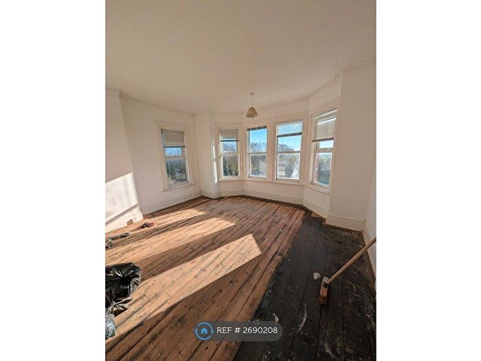 2 Bedroom Flat To Rent In Dorset Road, Bexhill-On-Sea, TN40