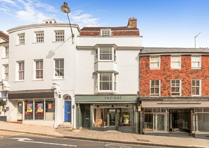 2 Bedroom Apartment For Sale In High Street, Lewes, East Sussex, BN7