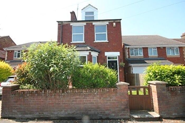 4 Bedroom Detached House To Rent In Toddington Road, Luton, LU4
