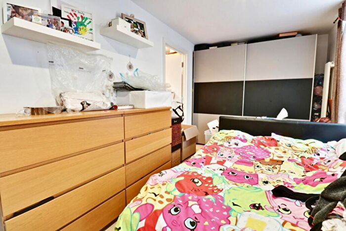 2 Bedroom Apartment To Rent In London Road, Croydon, Surrey, CR0