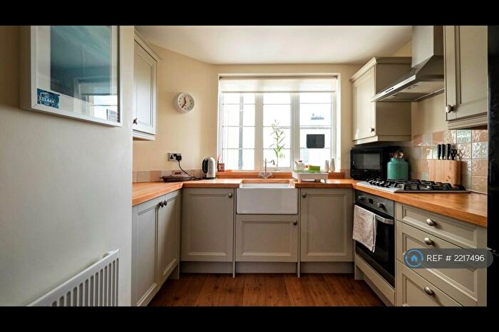 2 Bedroom Flat To Rent In London Road, Leigh-On-Sea, SS9