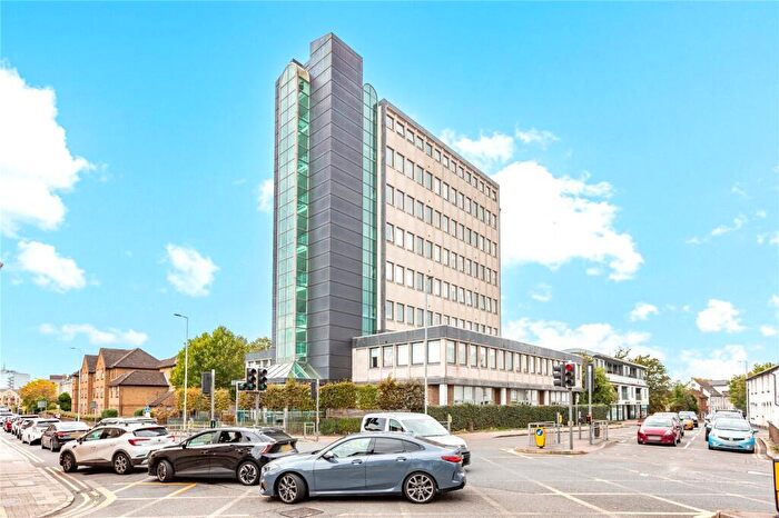 3 Bedroom Apartment For Sale In Rivers House, Springfield Road, Chelmsford, Essex, CM2