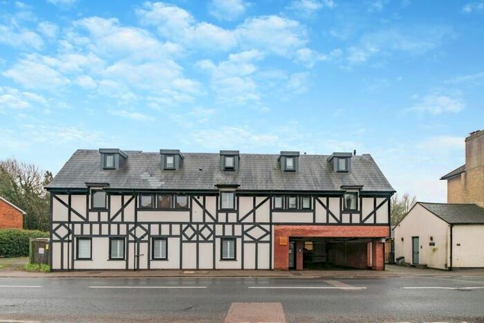 2 Bedroom Flat To Rent In Uxbridge Road, Rickmansworth, WD3