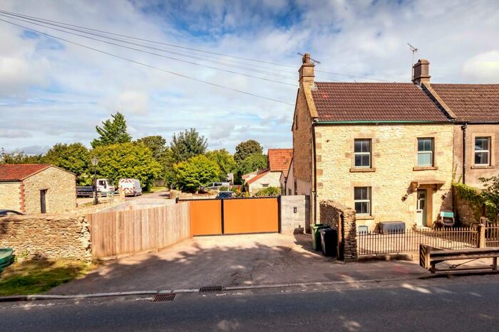 4 Bedroom End Of Terrace House For Sale In The Folly, Cold Ashton, SN14