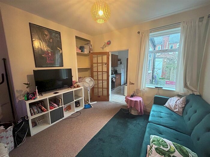 2 Bedroom Property To Rent In Sutherland Street, York, YO23