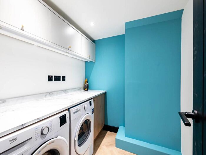 1 Bedroom House To Rent In Hayleigh Street (Room ), Bramley, Leeds, LS13