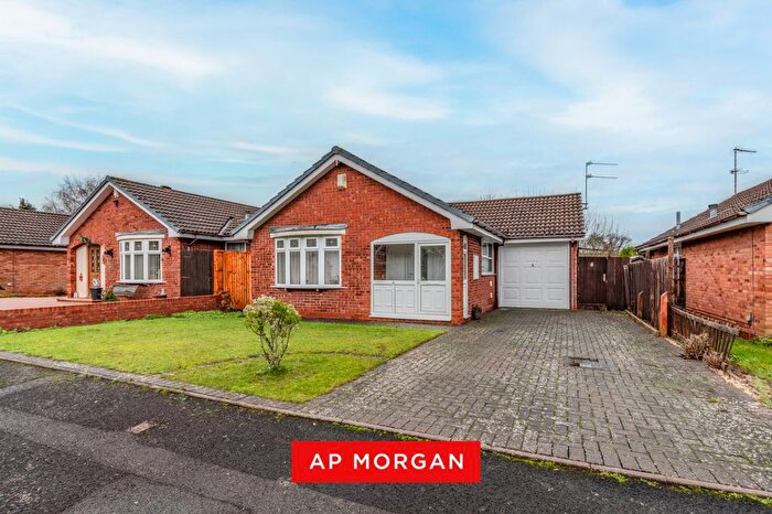 2 Bedroom Bungalow For Sale In Shaws Close, Webheath, Redditch, B97