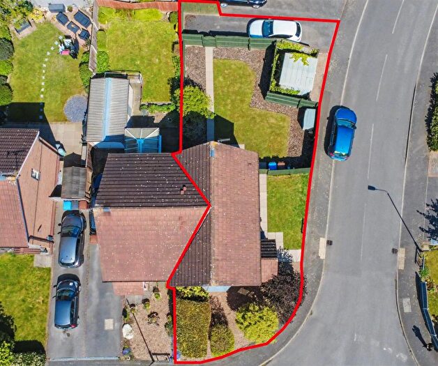3 Bedroom Semi-Detached House For Sale In Harrow Drive, Ilkeston, DE7
