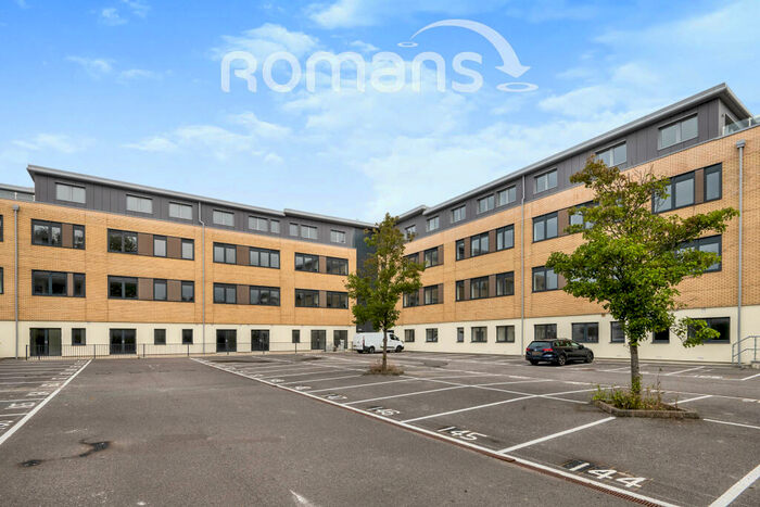 2 Bedroom Apartment To Rent In Lyon Way, GU16