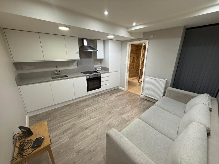 1 Bedroom Flat To Rent In Ilderton Road, London, SE16