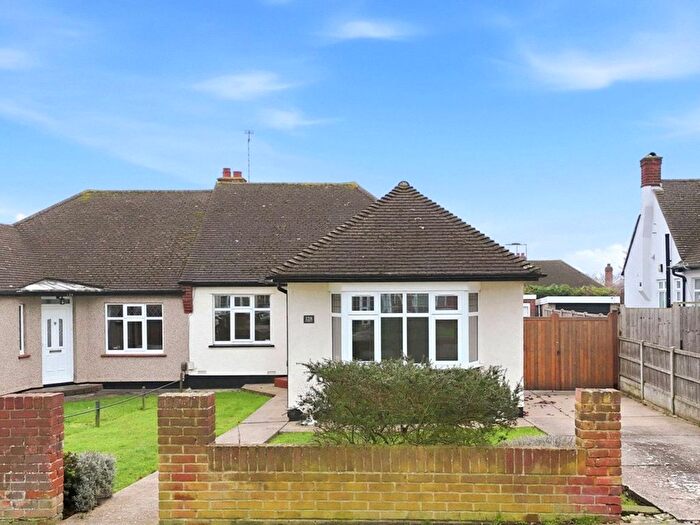 3 Bedroom Bungalow For Sale In Poynings Avenue, Popular Wick Estate, Essex, SS2