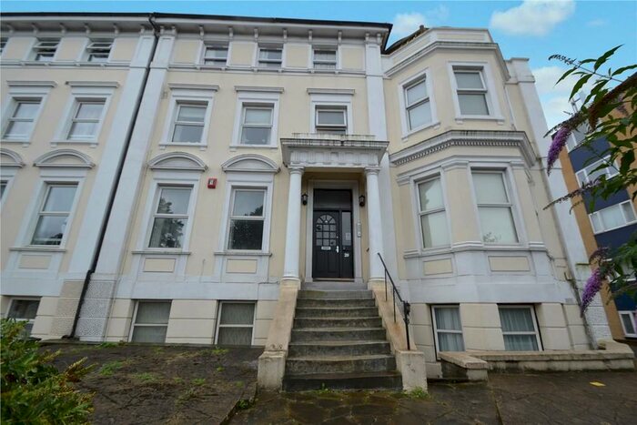 2 Bedroom Apartment To Rent In St. Mark's Hill, Surbiton, KT6