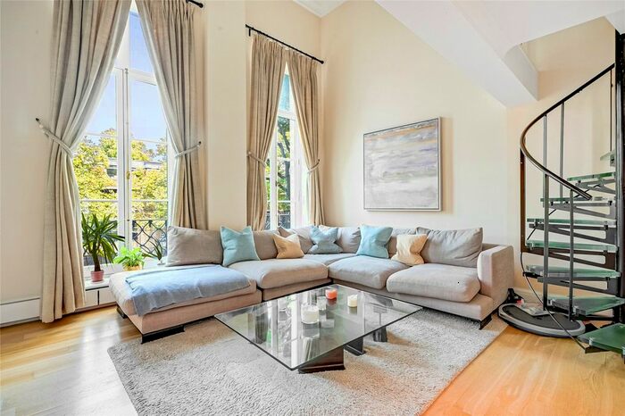 3 Bedroom Flat To Rent In Rutland Gate, London, SW7