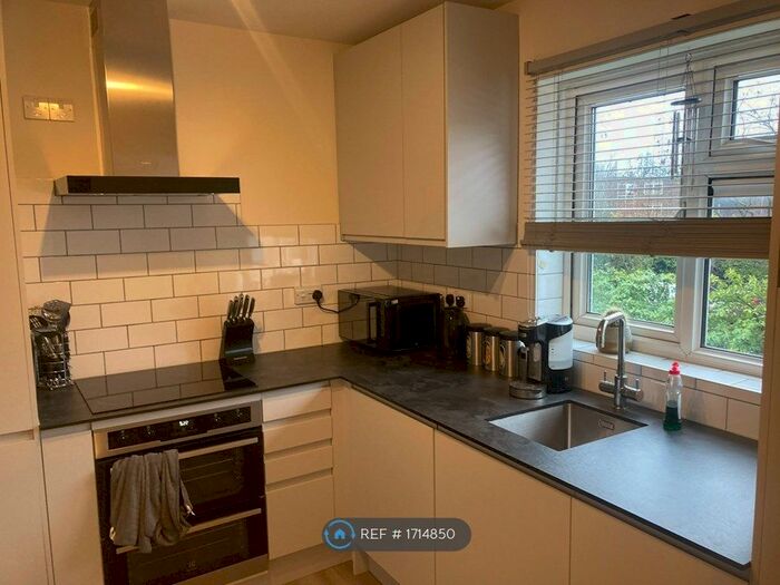 1 Bedroom Flat To Rent In Forest Road, London, E17