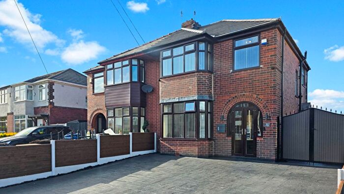 3 Bedroom Semi Detached House For Sale In Sale Lane, Tyldesley, M29