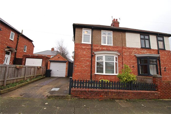 3 Bedroom Semi Detached House For Sale In Garthlands Road, Darlington, Durham, DL3