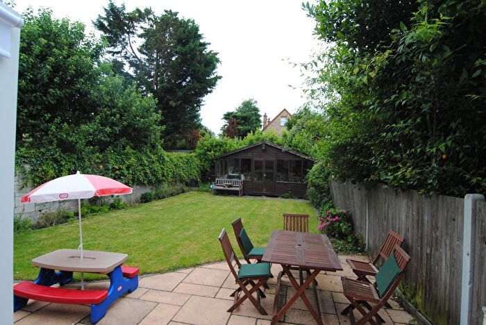 6 Bedroom Property To Rent In Fitzwilliam Avenue, Kew, TW9