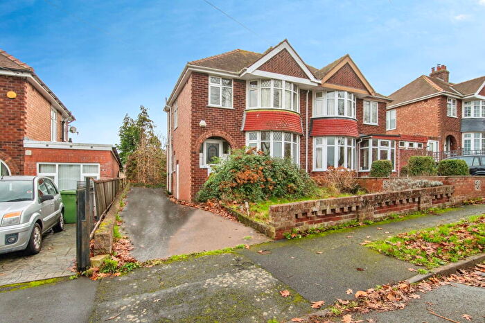 3 Bedroom Semi-Detached House For Sale In Ross Road, Hereford, HR2