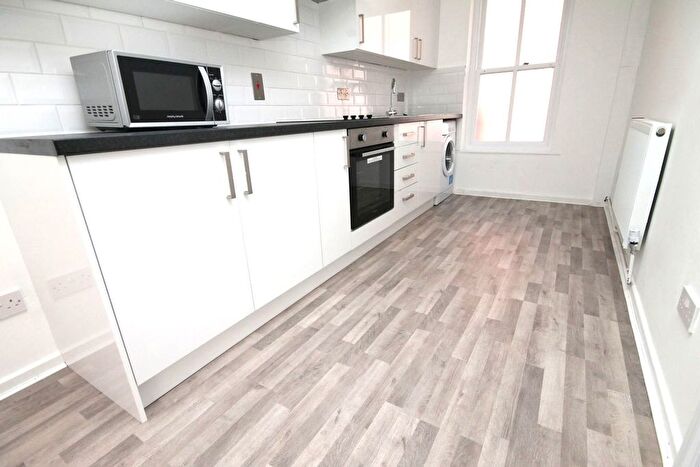 5 Bedroom Terraced House To Rent In High Street St Gregorys, Canterbury, CT1