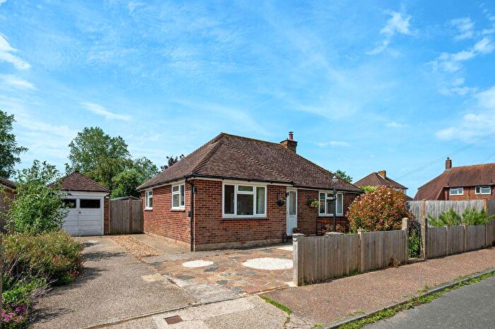 2 Bedroom Detached Bungalow For Sale In Barker Close, Chichester, PO18