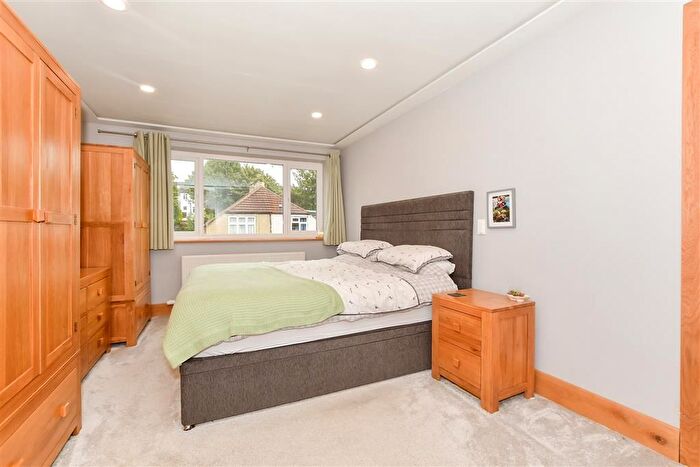 3 Bedroom Property For Sale In Milton Road, Caterham, Surrey, CR3