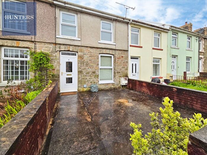 3 Bedroom Terraced House For Sale In Hendre Road, Pencoed, Bridgend, CF35
