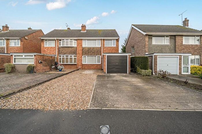 3 Bedroom Semi Detached House For Sale In Cloche Way, Stratton St Margaret, Swindon, SN2