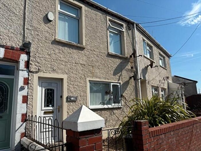 1 Bedroom Flat To Rent In School Terrace, North Cornelly, Bridgend, CF33