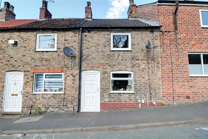 2 Bedroom Terraced House For Sale In School Lane, South Ferriby, Barton-upon-Humber, Lincolnshire, DN18