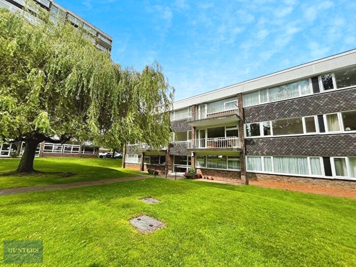 3 Bedroom Flat To Rent In High Point, Richmond Hill Road, Birmingham, B15