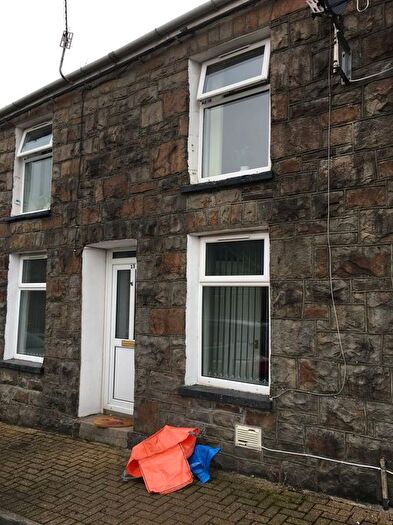 2 Bedroom Property To Rent In Pembroke Terrace, Nant Y Moel, CF32