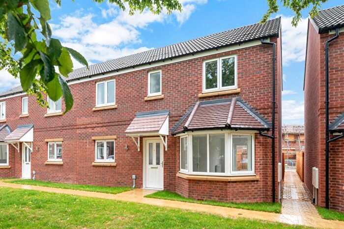 3 Bedroom Semi-Detached House To Rent In Charles Dyer Close, Melton Mowbray, LE13