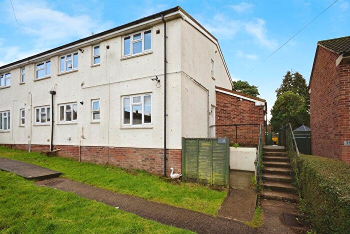 2 Bedroom Flat For Sale In Forest View Road, Berkeley, GL13