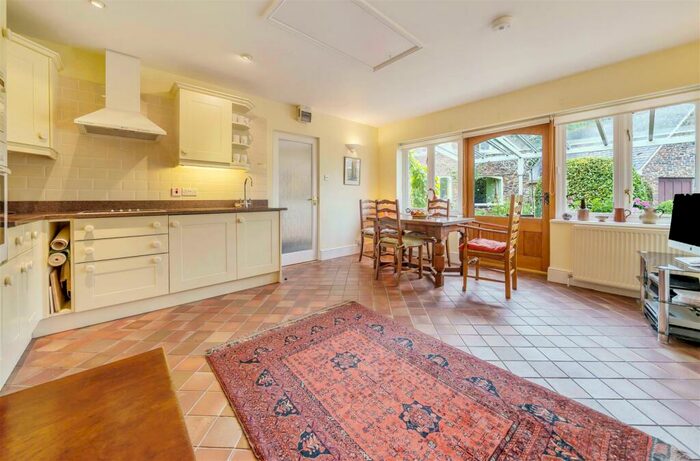 6 Bedroom Detached House For Sale In Par, PL24