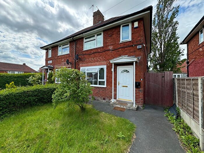 2 Bedroom Semi-Detached House To Rent In Amberton Gardens, Leeds, West Yorkshire, LS8