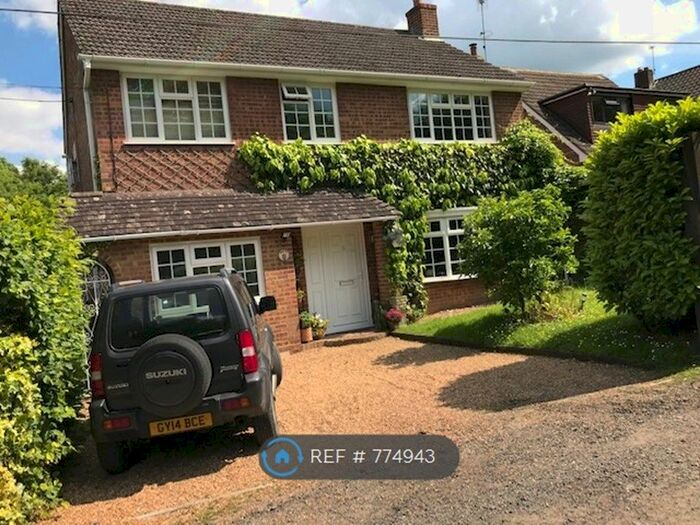 3 Bedroom Detached House To Rent In Bluebell Lane, East Grinstead, RH19
