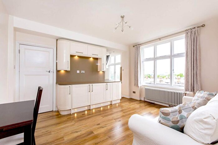 1 Bedroom Flat To Rent In Abercorn Place, St John's Wood, London, NW8