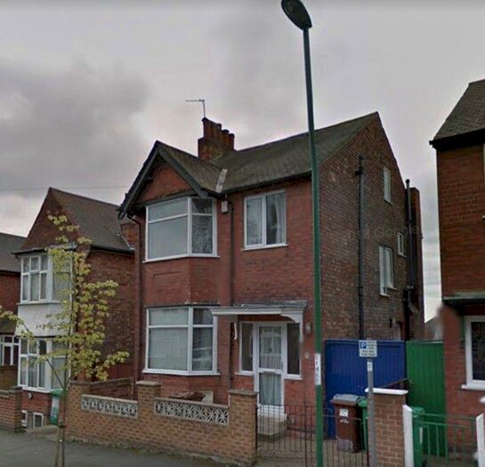 6 Bedroom Semi-Detached House To Rent In Harrington Drive, NG7