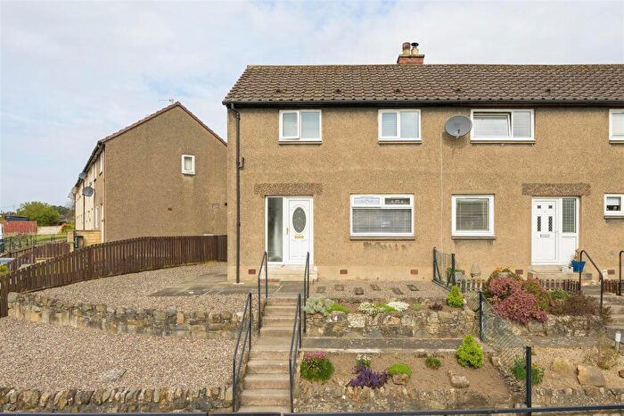 2 Bedroom End Of Terrace House For Sale In Cormailin Place, High Valleyfield, KY12